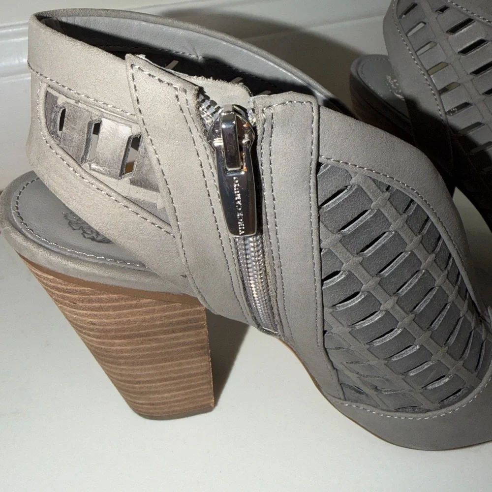 Vince Camuto elegant gray